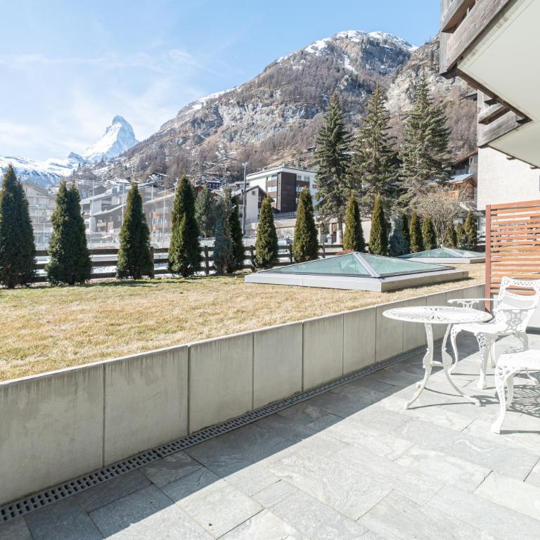 Haus Whymper by Zermatt Premium Apartments - One-Bedroom Apartment with Matterhorn View and terrace - 33
