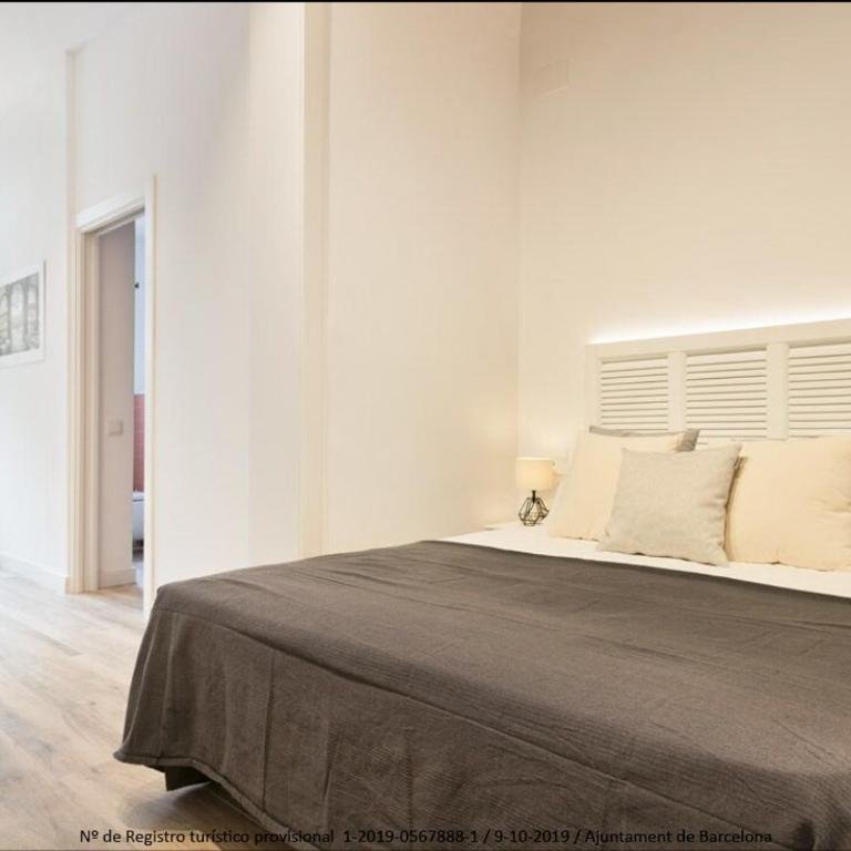 Catalonia Square Terrace & 5 bathrooms 5BD-5BTH - Apartment - 8