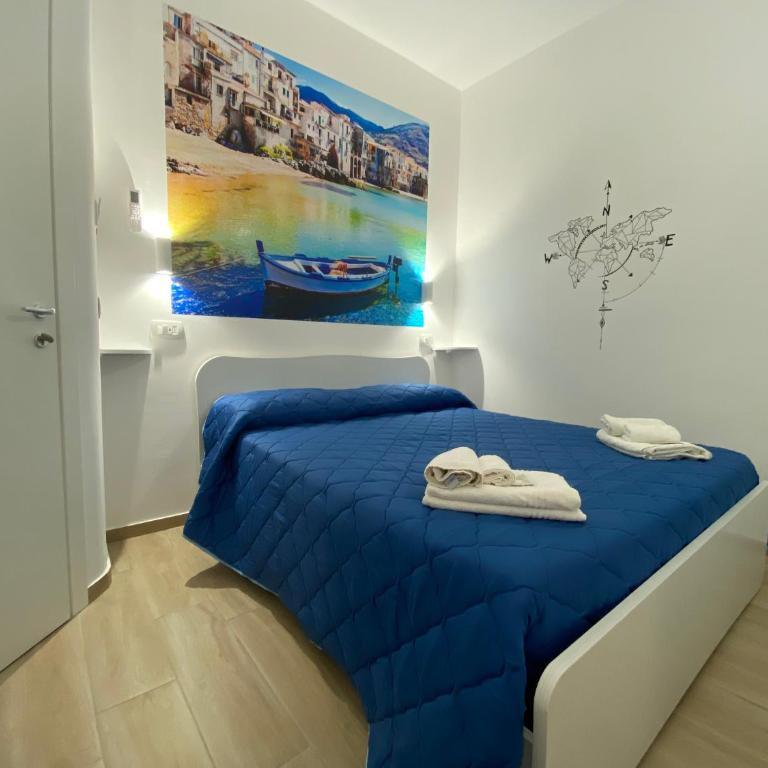 IN CENTRO ROOMS Vicino Cefalù SELF-CHEK-IN - Small Double Room - 1