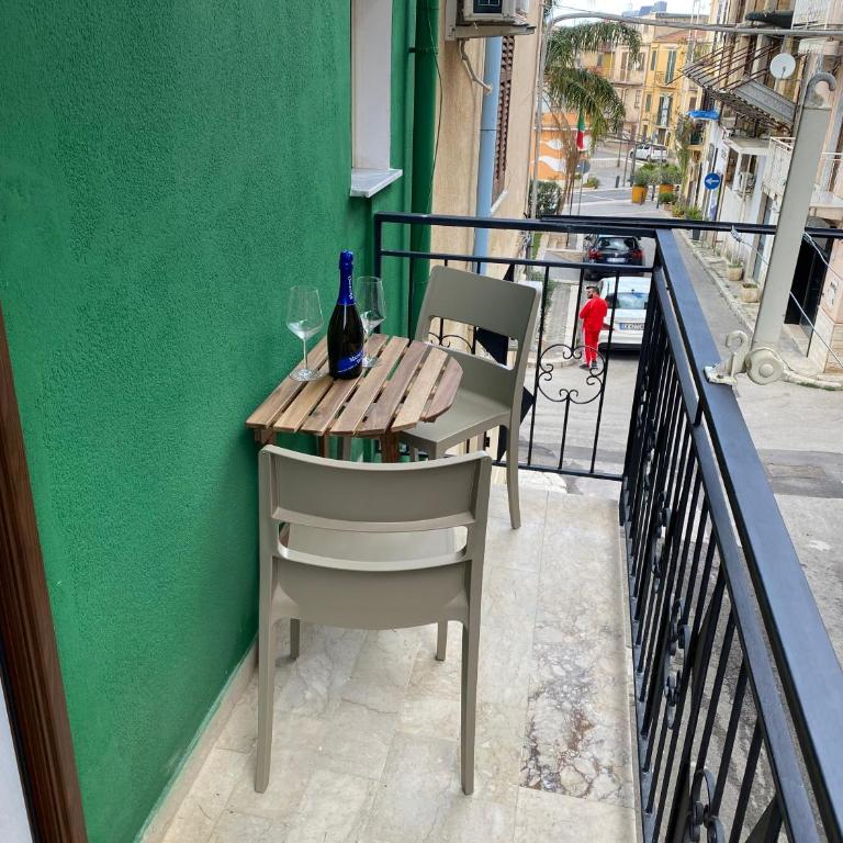 IN CENTRO ROOMS Vicino Cefalù SELF-CHEK-IN - Small Double Room - 5