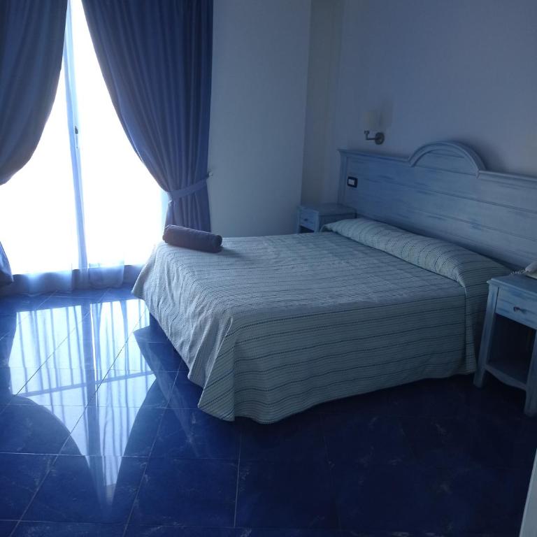 Blue Moon Hotel - Camera Matrimoniale/Doppia con Letti Singoli - Accesso Disabili - 5