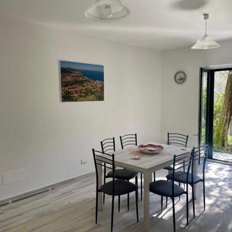 The smile of the sun in Casarlano- narrow road to access only - Double Room with Private Bathroom - 15
