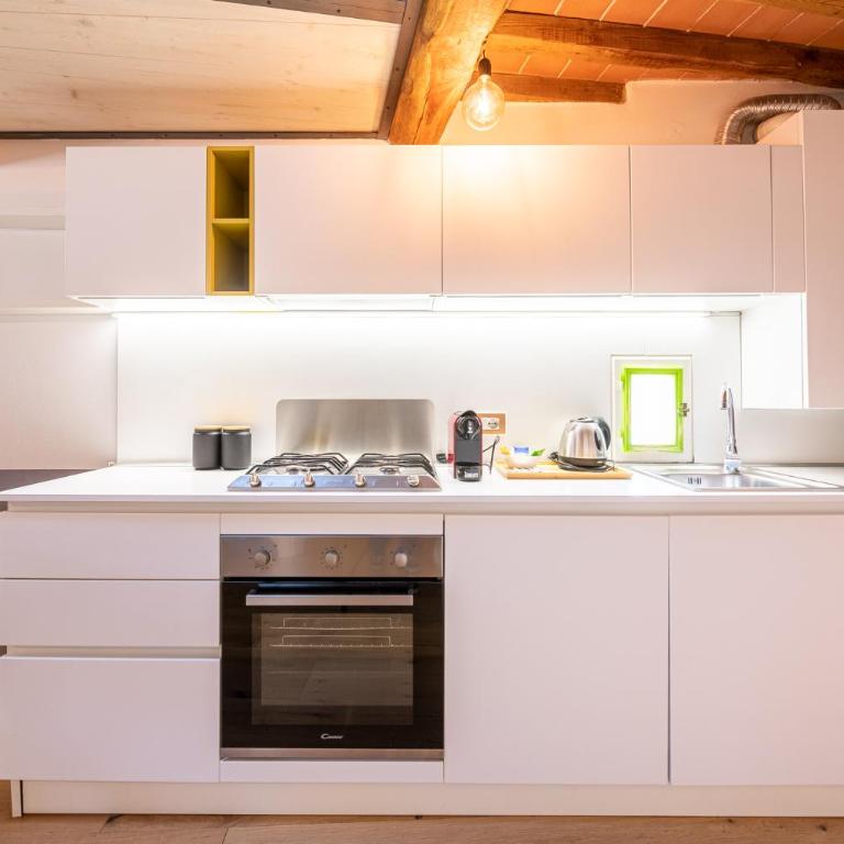 CASA SAN PAOLINO [Dentro le mura]Elegant Flat WIFI e SelfCheckin - Appartamento con 2 Camere da Letto - 4