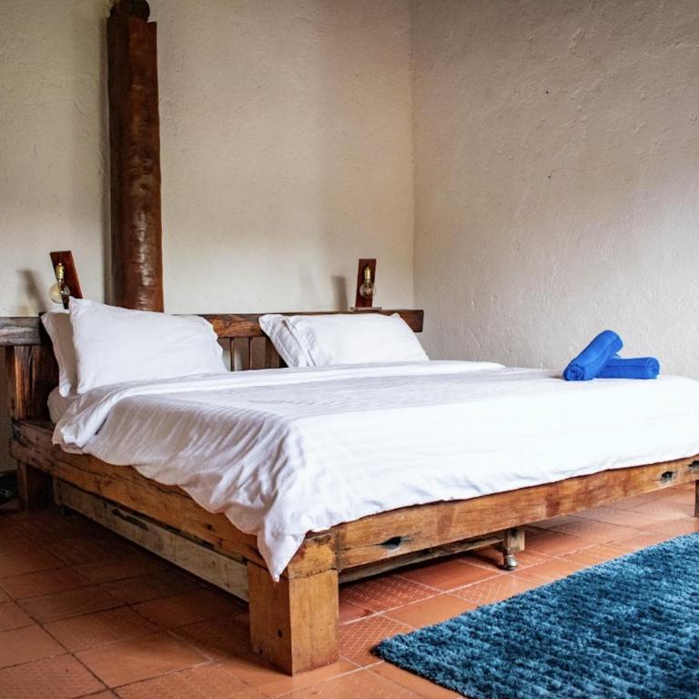 Hotel Beyonda - Habitación con cama extragrande y vistas a la montaña - 1