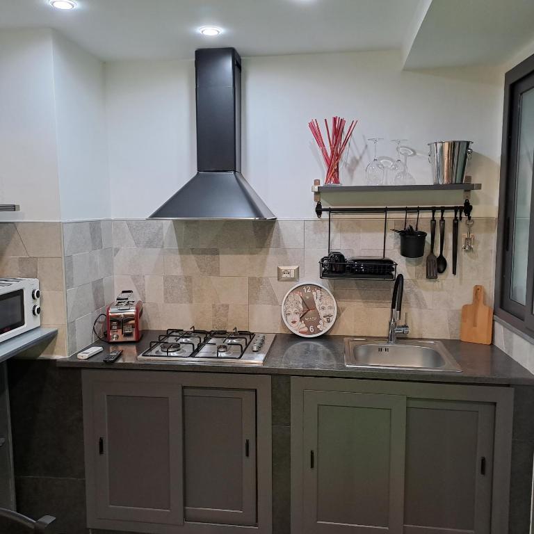 suite Holiday House Bonaccorso - Triple Room - 10