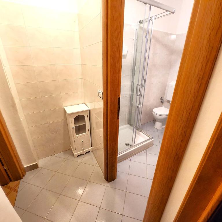 B&B Le Quattro Stagioni - Camera Matrimoniale con Bagno Privato - 5