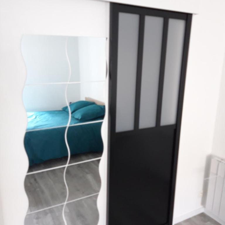 Le 67b Emplacement idéal coeur des Sables T2 *** 30 m2 - One-Bedroom Apartment - 8