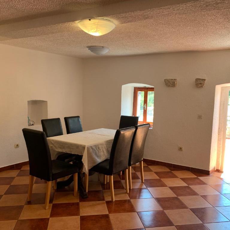 Vila Reževići - Vila - 17