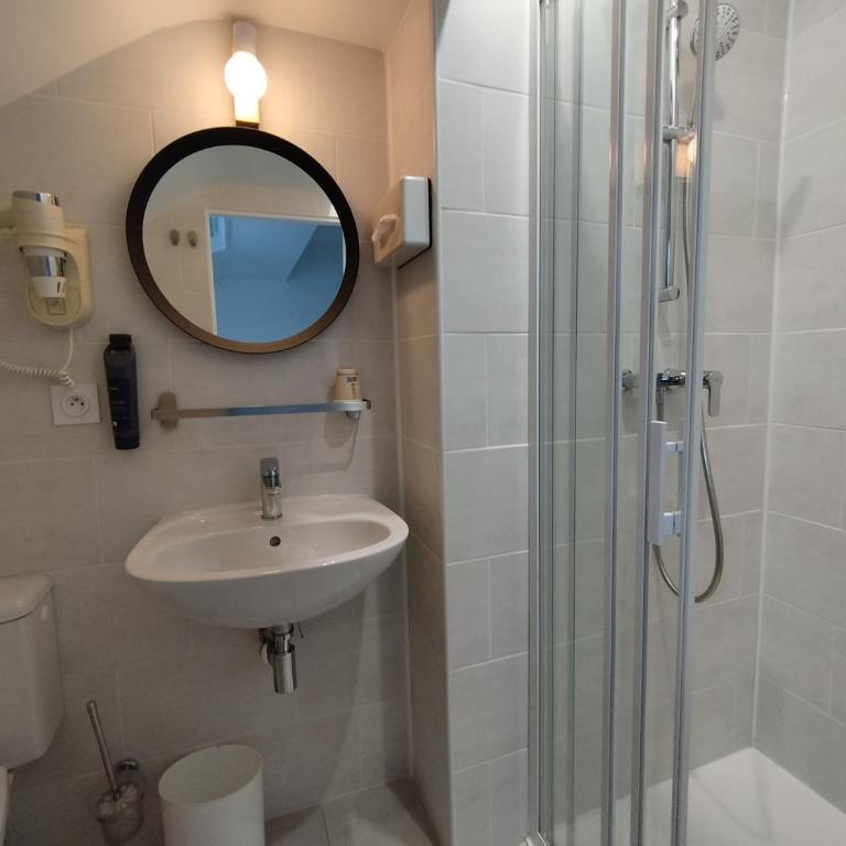 The Originals Access, Hotel Le Canter Saumur - Chambre Double Économique - 6