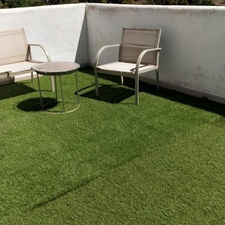 Chalet adosado en urbanización con piscina - Casa de 3 dormitorios - 50