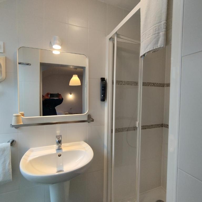 The Originals Access, Hotel Le Canter Saumur - Chambre Quadruple Supérieure - 2
