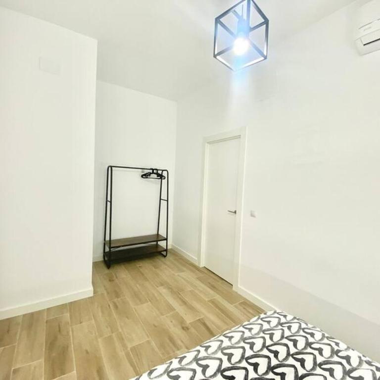 Puente Praga Aparment - Two-Bedroom Apartment - 4