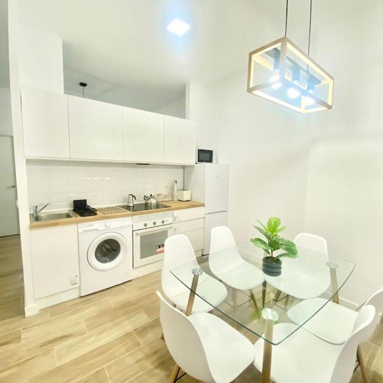 Puente Praga Aparment - Two-Bedroom Apartment - 5