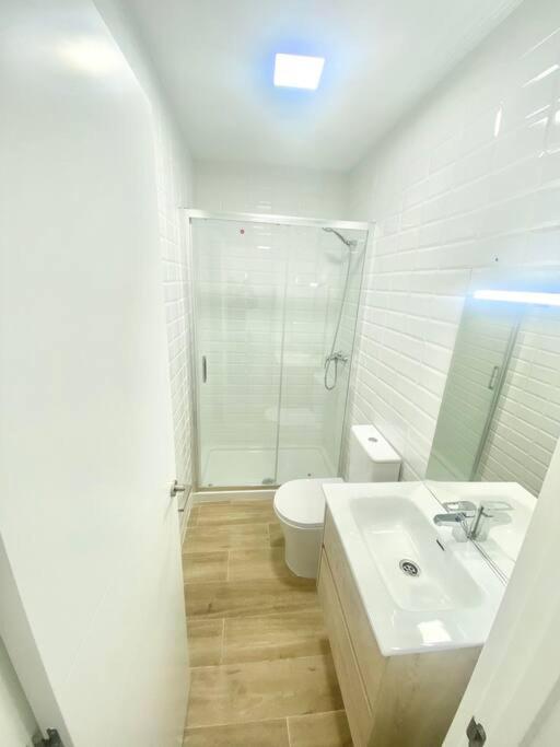 Puente Praga Aparment - Two-Bedroom Apartment - 13