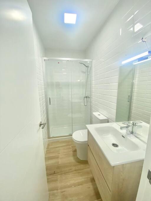 Puente Praga Aparment - Two-Bedroom Apartment - 15