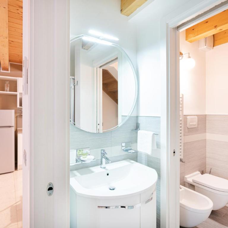 Ca' Degli Antichi Giardini Apartments - Appartmento con 2 Camere da Letto - su 2 Livelli con Terrazza - 15