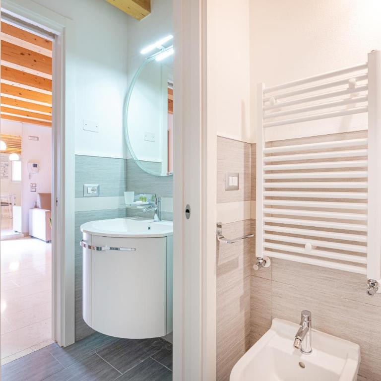 Ca' Degli Antichi Giardini Apartments - Appartmento con 2 Camere da Letto - su 2 Livelli con Terrazza - 18