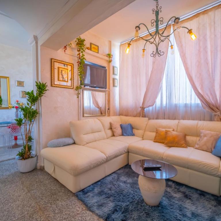 Sun House - One-Bedroom Apartment - 5