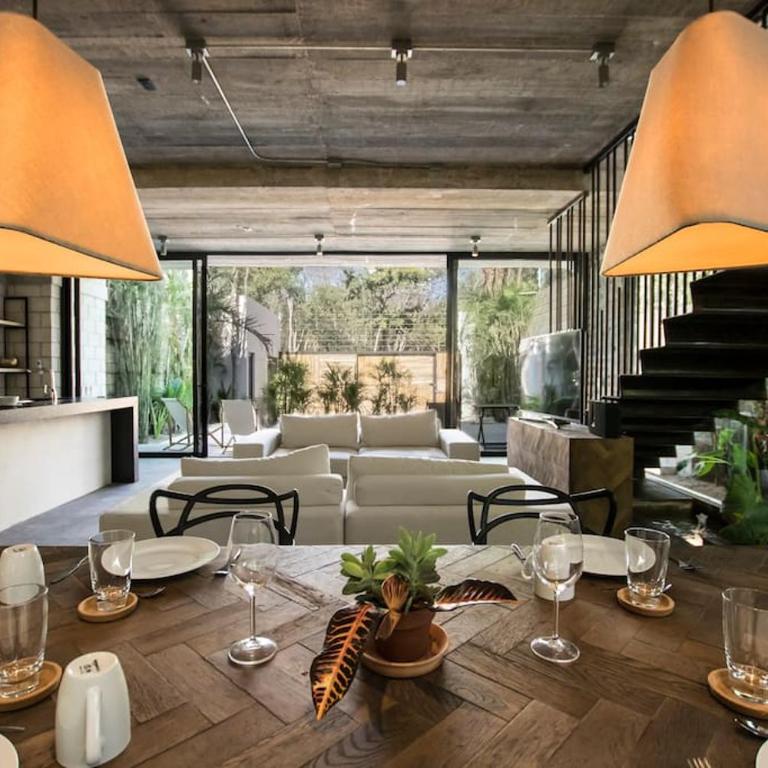 Architectural Masterpiece Experience Private Pool & Great Concierge Service - Villa - 1
