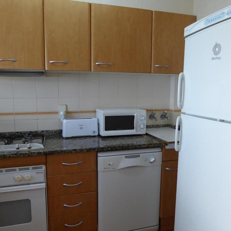 Ático con Terraza y Aire Acondicionado, Cerca de la Playa - ES-228-27 - Apartamento - 9