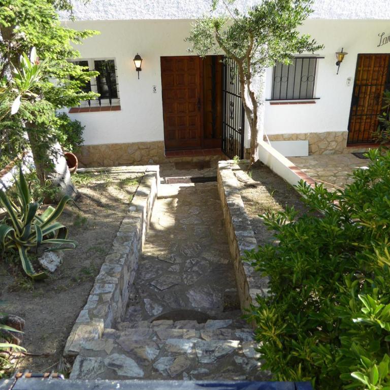 Casa amplia con piscina y parking en Llançà - ES-228-39 - Vacation Home - 10