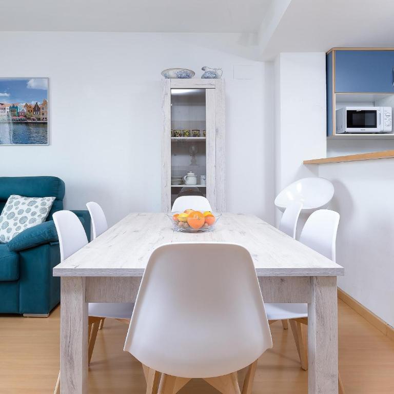 Agradable apartamento en Santa Margarita, Roses - ES-228-107 - Apartment - 3