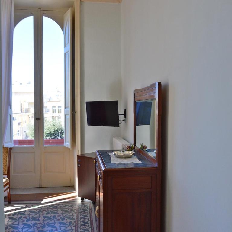 Palazzo Vallebona - Camera Deluxe Matrimoniale con Vista Mare - 12