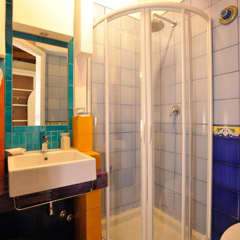 Albergo Del Centro Storico - Camera Matrimoniale Deluxe - 11