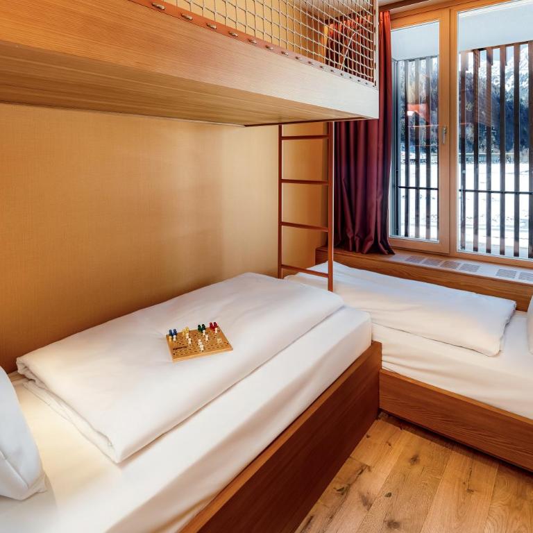 Falkensteiner Family Hotel Montafon - The Leading Hotels of the World - Deluxe Suite mit Balkon - 4