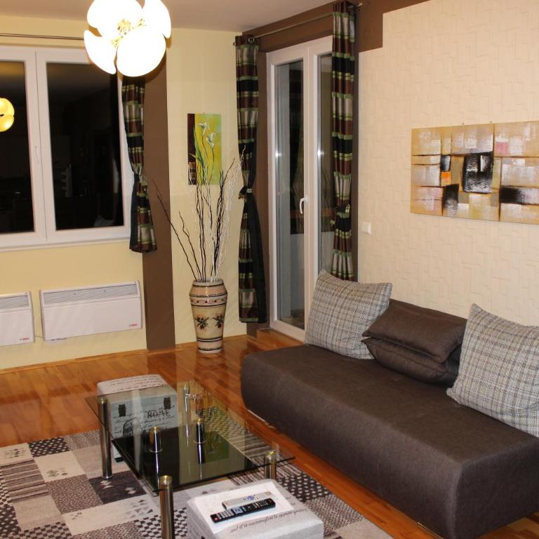 APARTMENTS FOKA & SPA - 600m from Gondola ski lift - Two-Bedroom Apartment with Terrace - 5