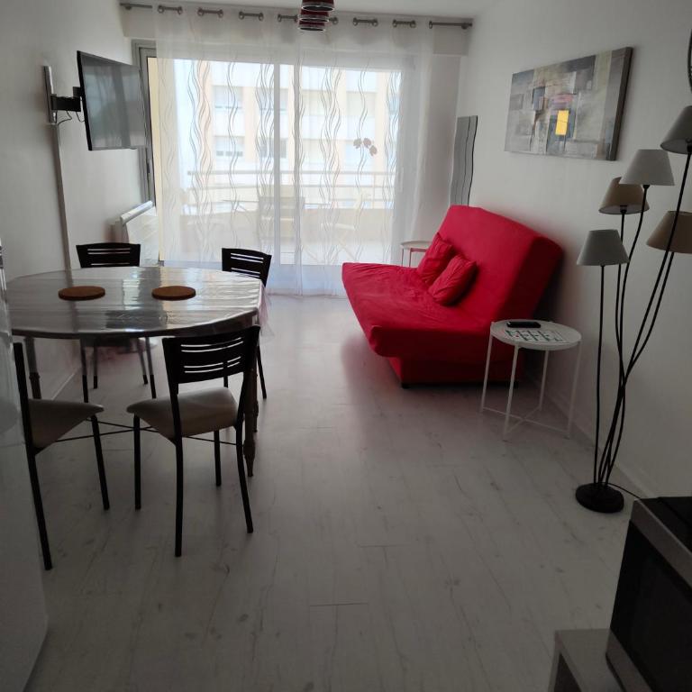 Appartement 2 Pièces avec une grande terrasse, 3 étoiles, Wifi, Box pour véhicule et vélos - Apartment mit 1 Schlafzimmer - 14