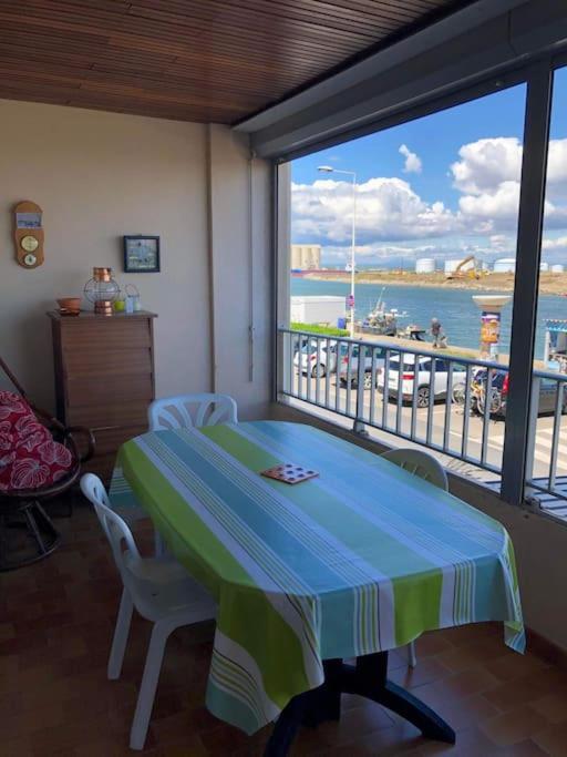 Appart T2 vue imprenable sur le canal et la mer - Appartement 1 Chambre - 18