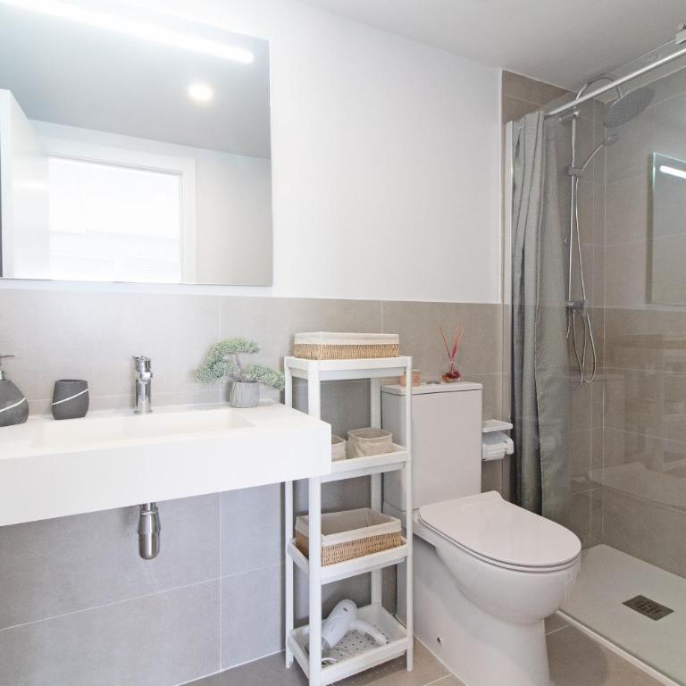 Global Vacacional, Apartamento con terraza y vistas a la piscina en Gran Canet - Apartment mit Poolblick - 24