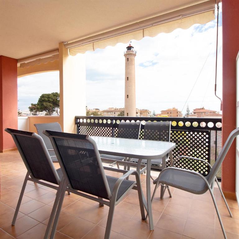 Global Vacacional, Apartamento con terraza y piscina en la playa de Canet - Apartment mit Terrasse - 1