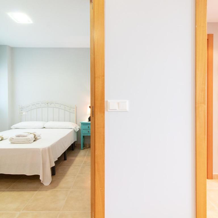 Global Vacacional, Apartamento con terraza y piscina en la playa de Canet - Apartment mit Terrasse - 12