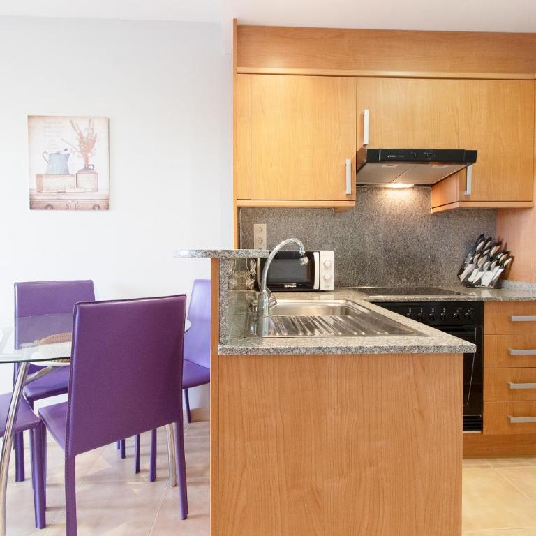 Global Vacacional, Apartamento con terraza y piscina en la playa de Canet - Apartment mit Terrasse - 11