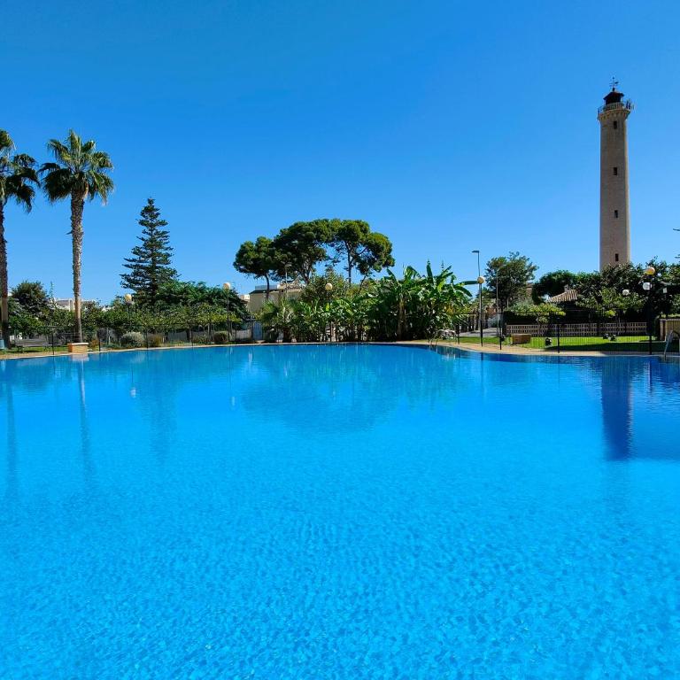 Global Vacacional, Apartamento con terraza y piscina en la playa de Canet - Apartment mit Terrasse - 20