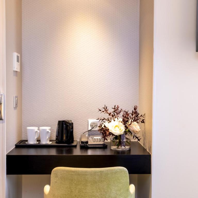 Hôtel Gustave - Suite Familiale avec 2 Chambres Communicantes - 6