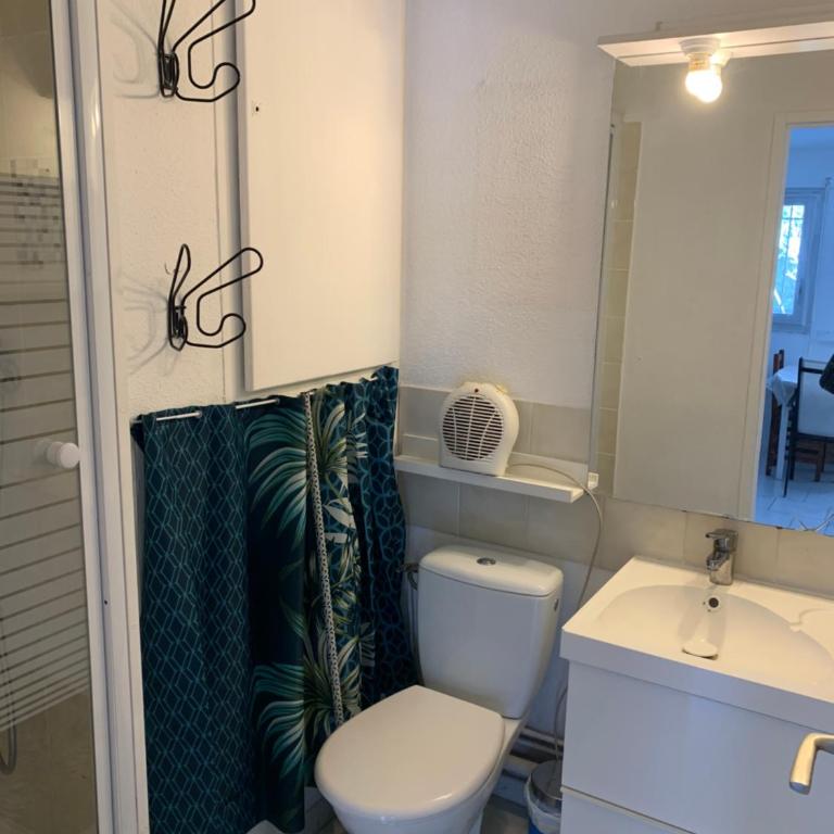 Vittoria Immobilier 4-REGLEMENT SUR PLACE -chèques vacances acceptés - Apartment - Ground Floor - 4