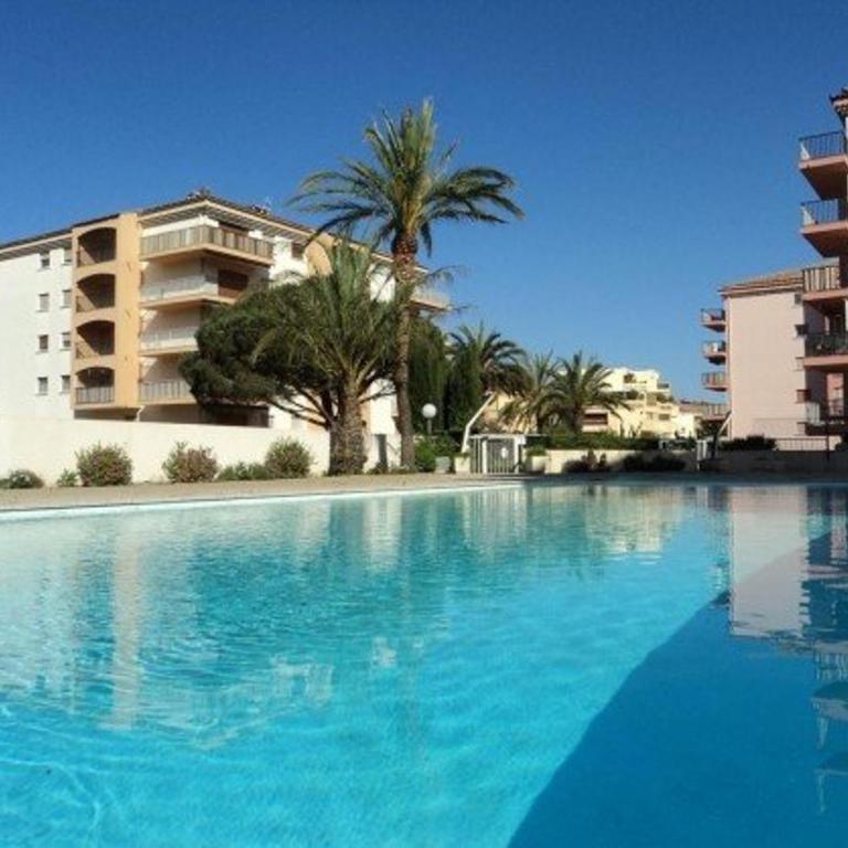 Sainte-Maxime, Apt 2 pièces avec piscine, terrasse, parking privé, proche plage et commerces - FR-1-226-487 - Apartment - 5
