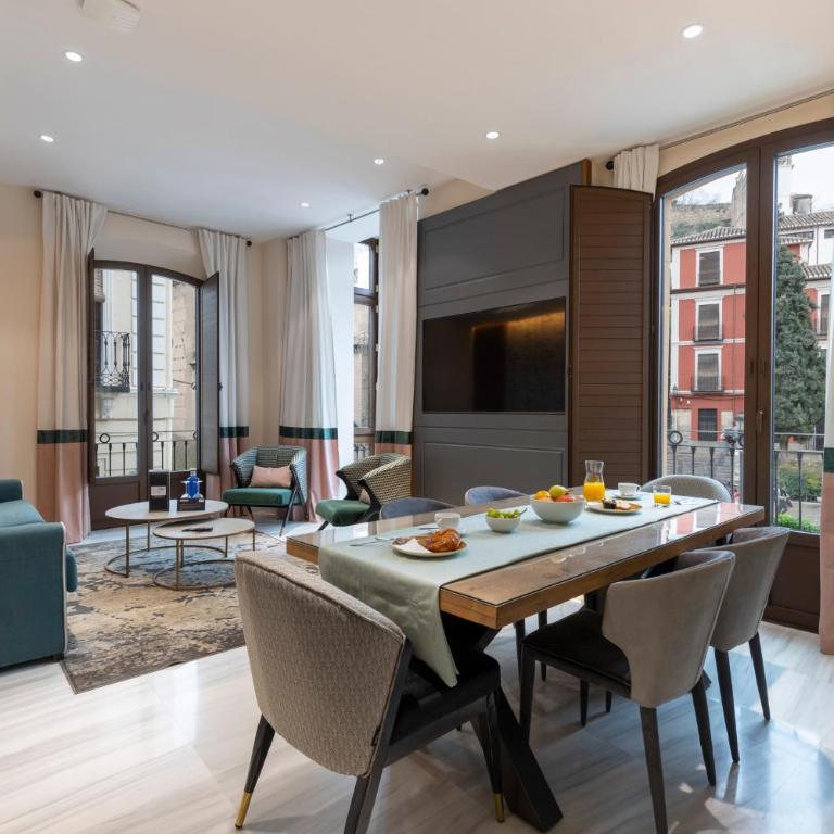 BiBo Suites Real Chancilleria - Collection Two-Bedroom Apartment - 1