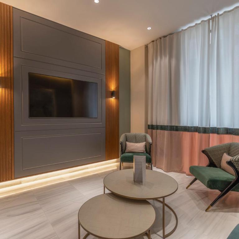 BiBo Suites Real Chancilleria - Collection Three-Bedroom Apartment - 7