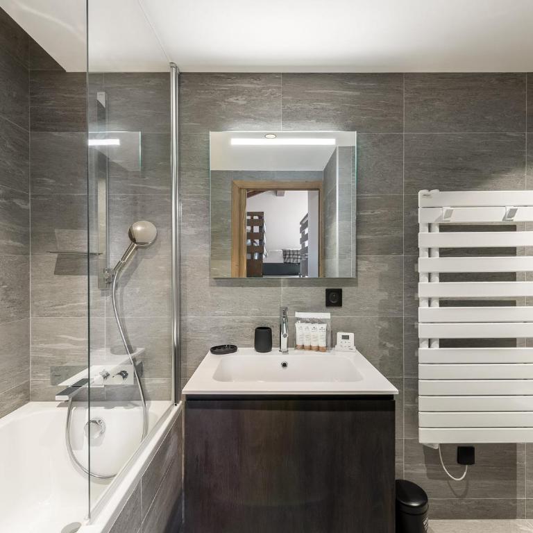Appartement spacieux avec accès bien-être, proche des pistes et du centre de Megève - FR-1-569-46 - Apartment - 3