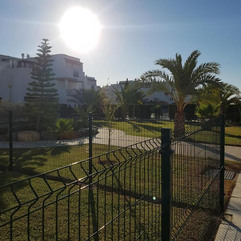Casa baja naturista con patio en primera línea de playa con piscina comunitaria! - Apartamento de 1 dormitorio - 16