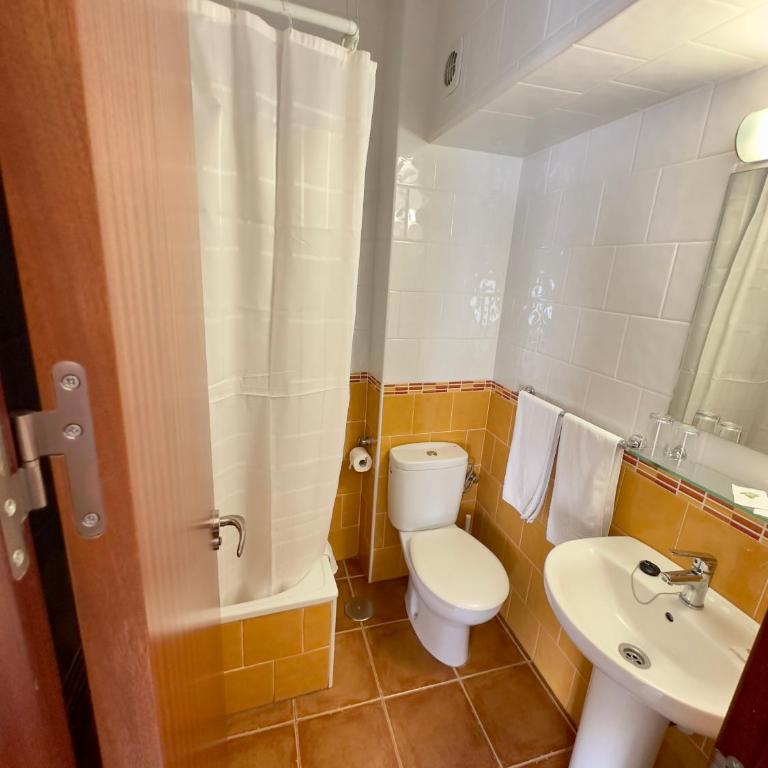 Hotel Cabello - Habitación Doble Estándar - 2 camas - 9