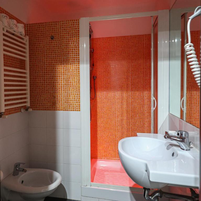 Seven Kings Relais - Camera Tripla - 9