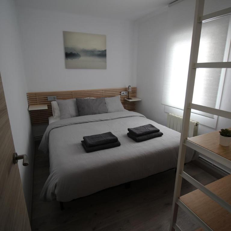 Apartamento los Pirineos Sabi - Three-Bedroom Apartment - 27
