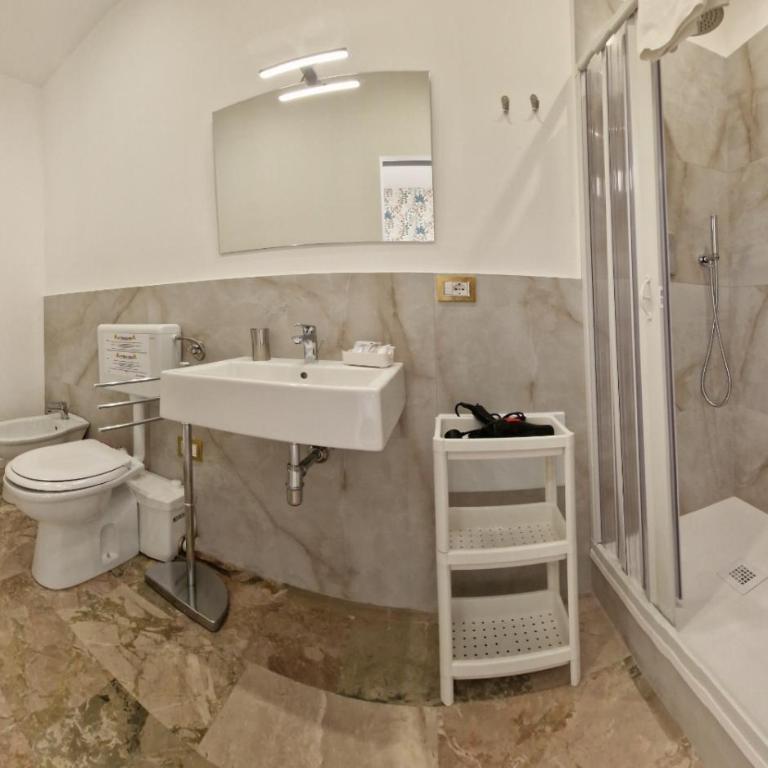 PANORAMICO - Triple Room with Private Bathroom - 6