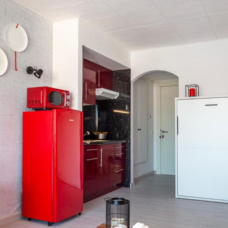 Estudio en 1ª linea con vistas al puerto deportivo by InsideHome - Apartamento de 1 dormitorio - 30