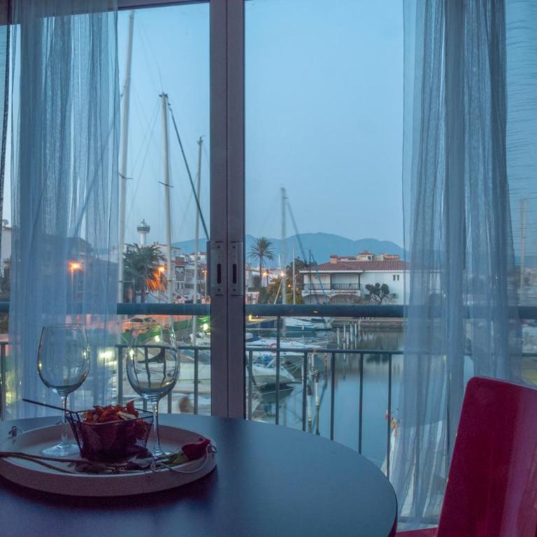 Estudio en 1ª linea con vistas al puerto deportivo by InsideHome - Apartamento de 1 dormitorio - 39